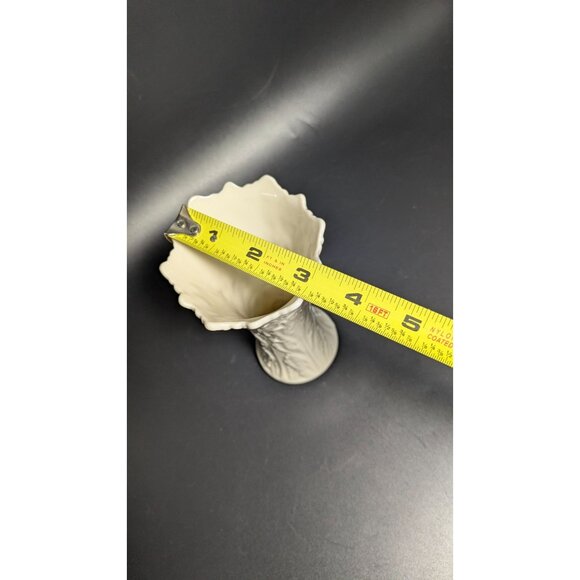 Lenox Woodland Collection White Vase Leaf Embossed Pattern Scalloped Rim USA - Picture 7 of 8